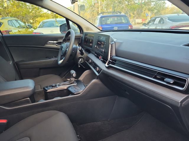 Used 2025 Kia Sportage LX image 33