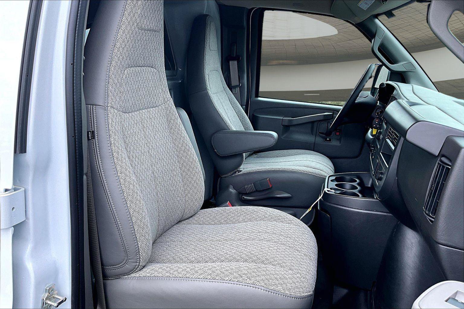 New 2026 Chevrolet Express 2500 w/ Driver Convenience Package RWD image 9