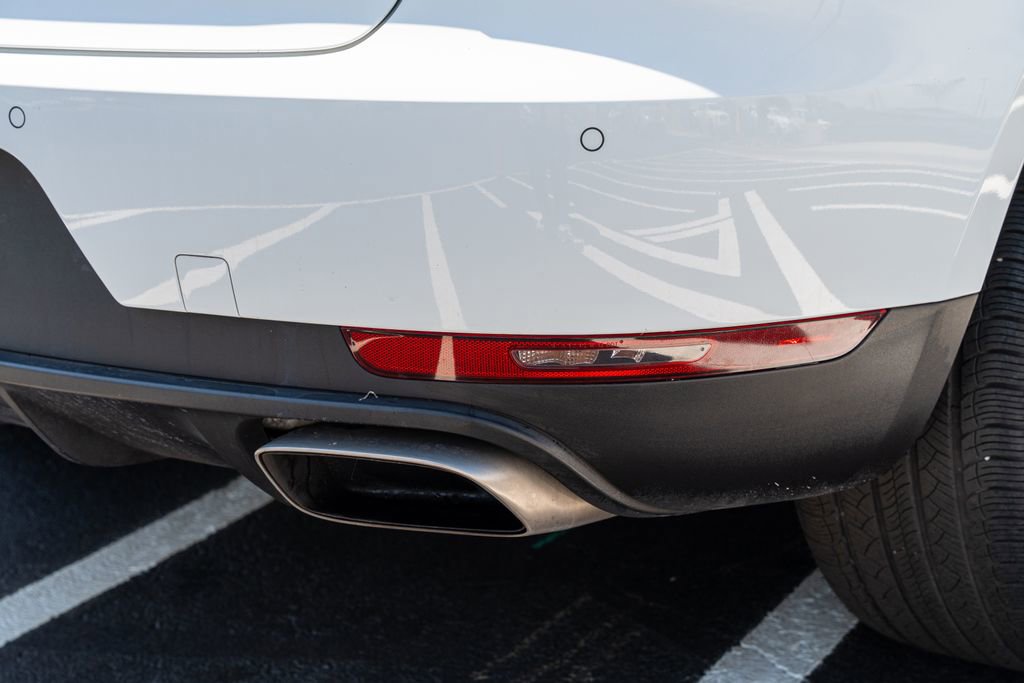 Used 2019 Porsche Macan AWD/4WD image 14