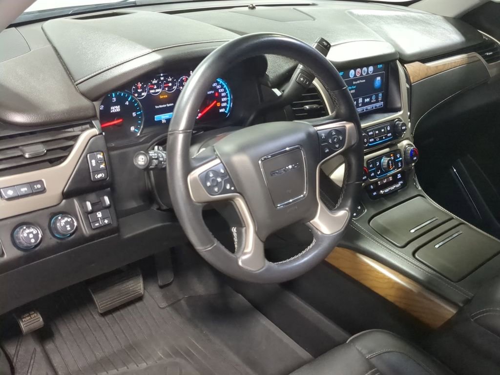 Used 2020 GMC Yukon Denali image 12