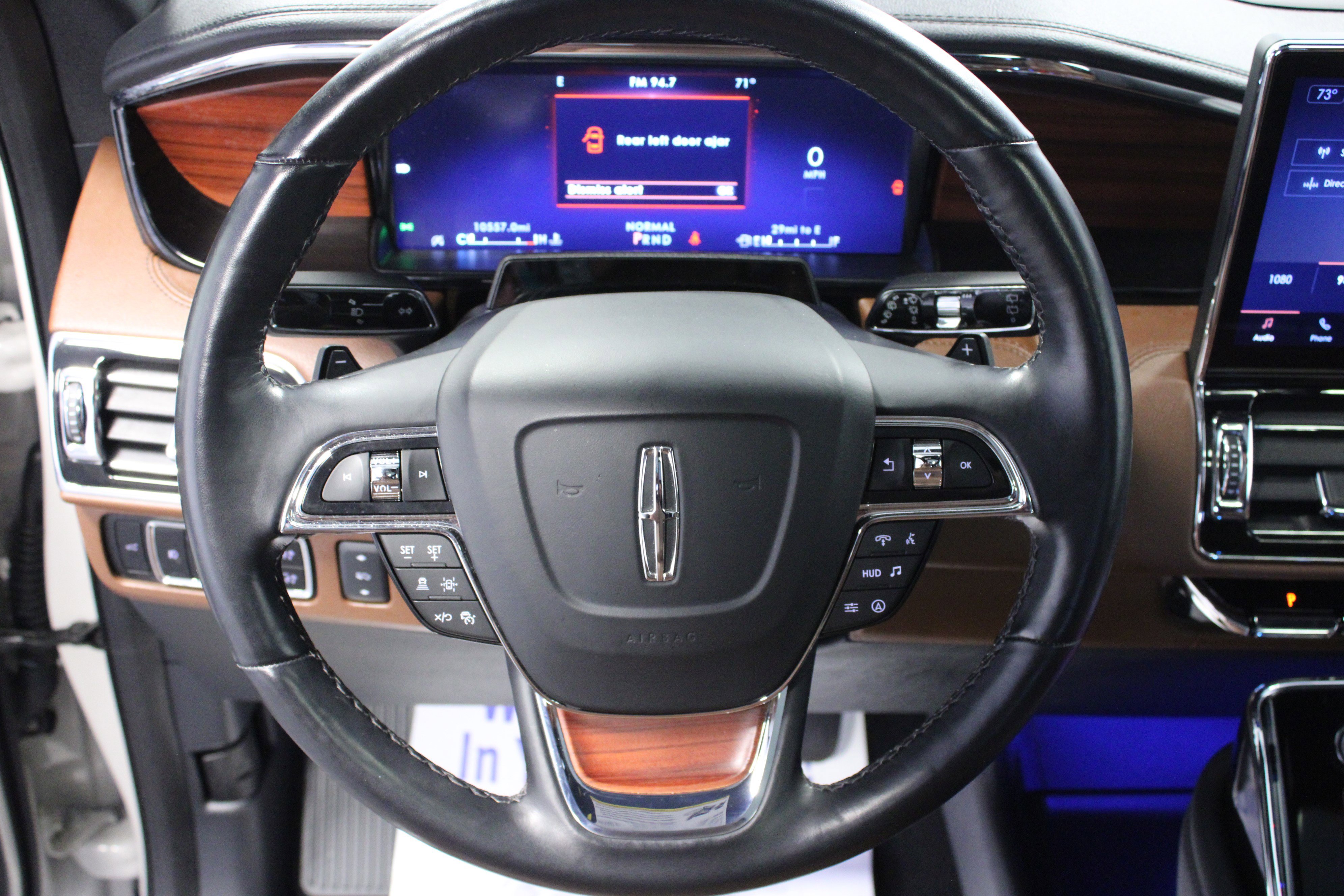 Used 2024 Lincoln Navigator Reserve AWD/4WD image 18