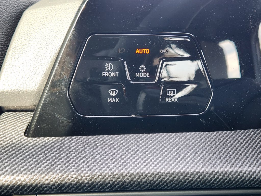 New 2026 Volkswagen GTI SE FWD image 12