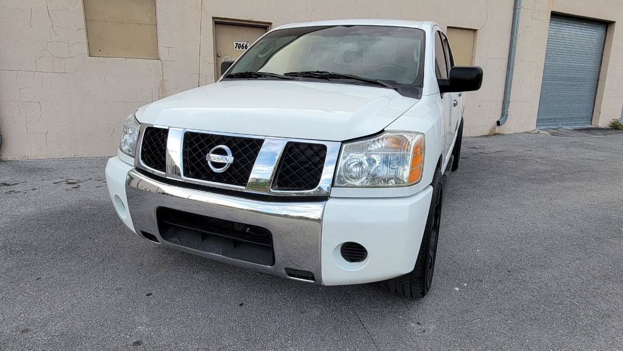 Used 2007 Nissan Titan SE RWD image 9