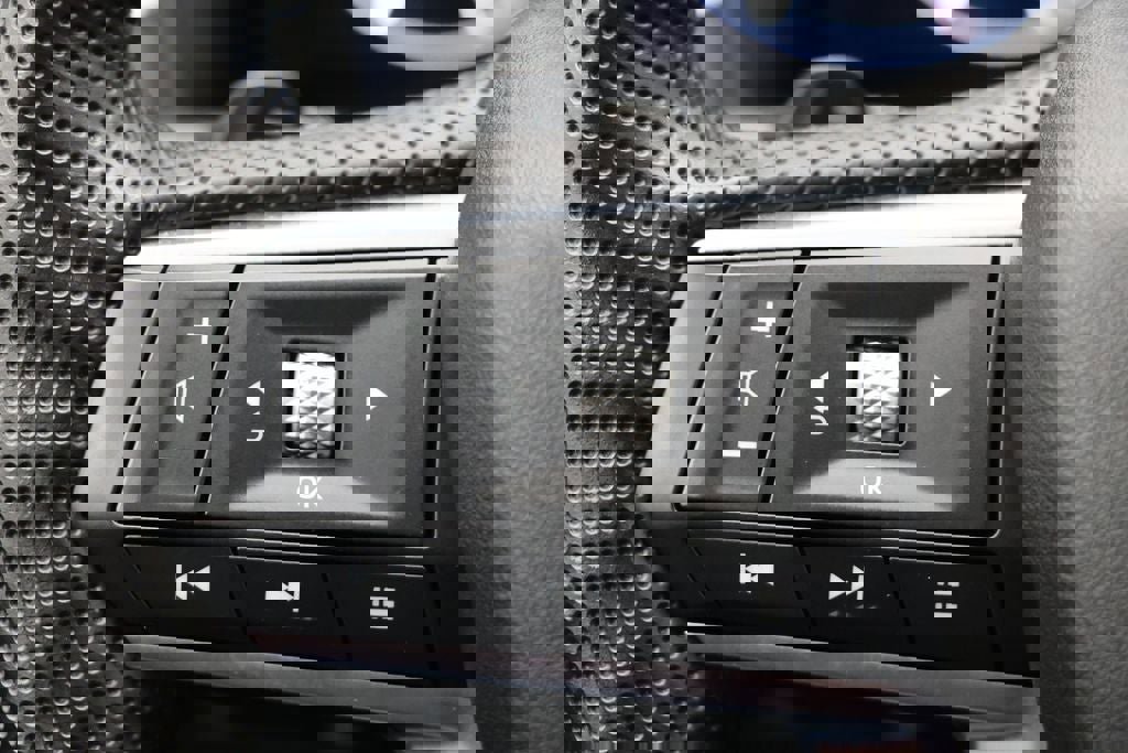 Used 2023 Mitsubishi Outlander SEL image 20