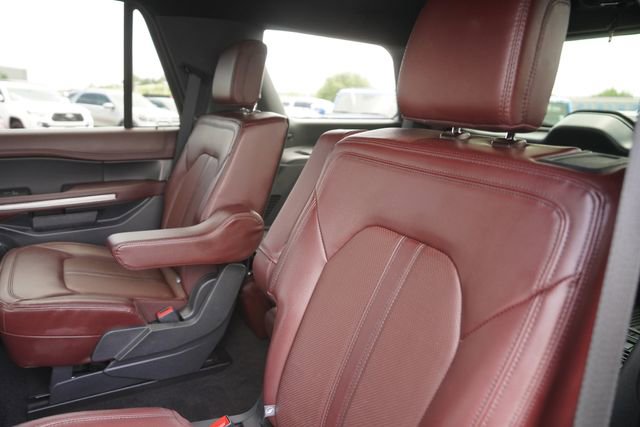 Used 2022 Ford Expedition Limited RWD image 14