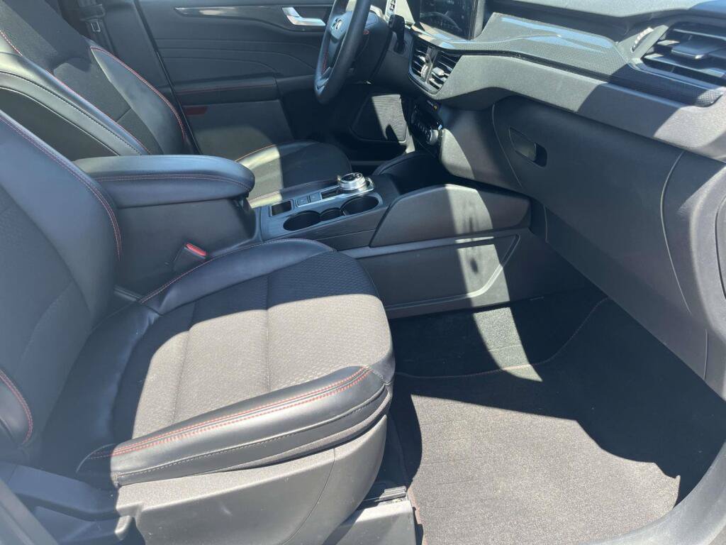 Certified 2023 Ford Escape ST-Line w/ Tech Pack #1 AWD/4WD image 22