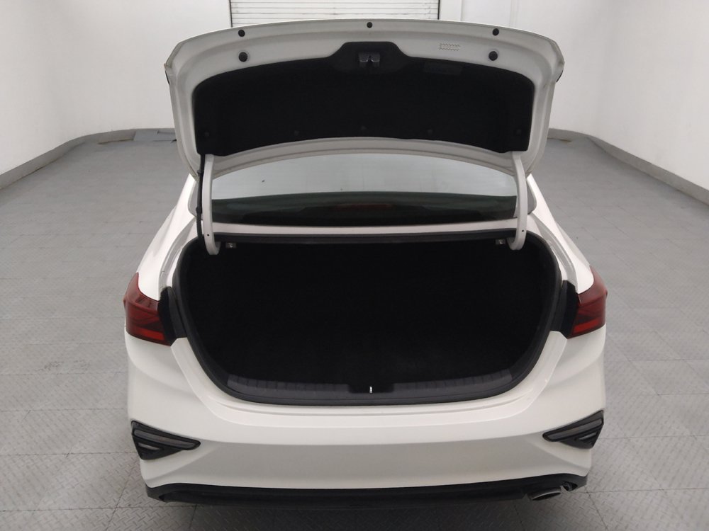 Used 2020 Kia Forte LXS FWD image 29