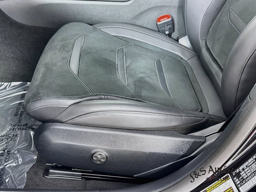 Used 2025 Mercedes-Benz C 63 AMG S image 26