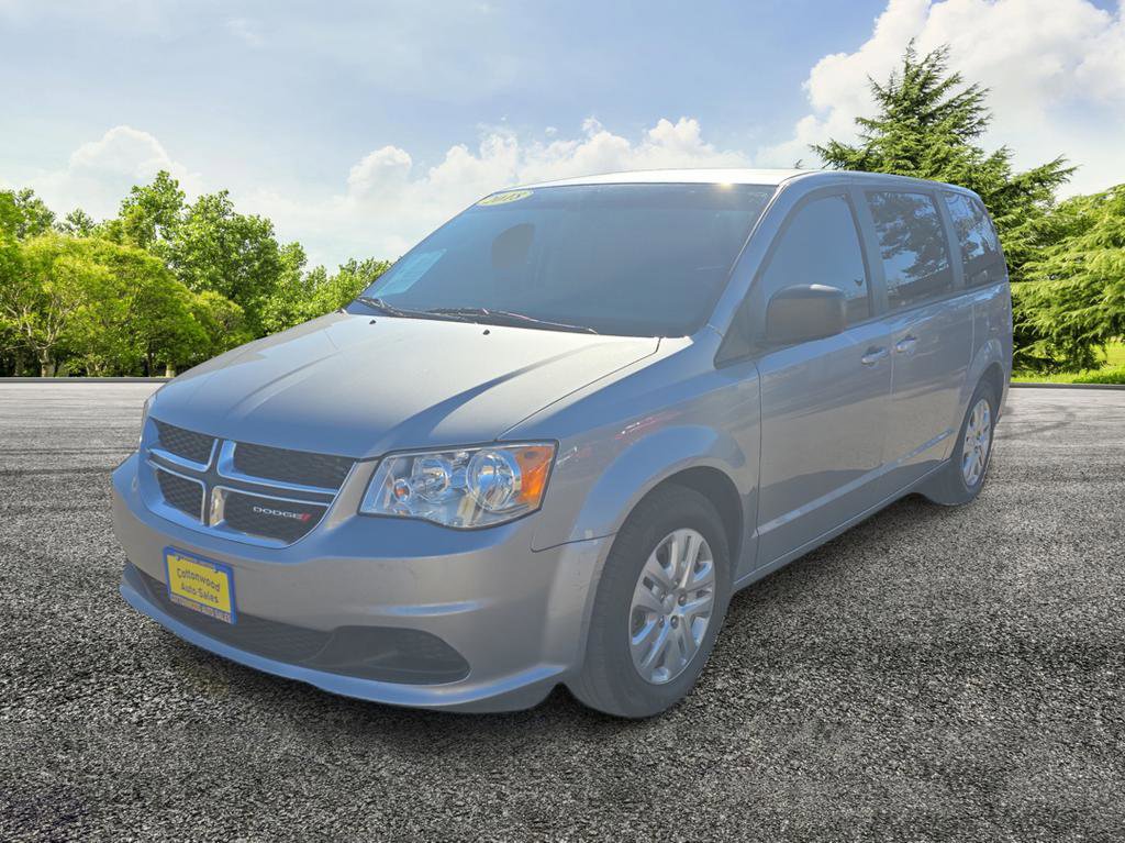 Used 2018 Dodge Grand Caravan SE w/ UConnect Hands-Free Group image 3