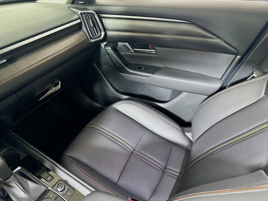 Certified 2025 MAZDA CX-50 2.5 Hybrid w/ Premium Plus Pkg image 23