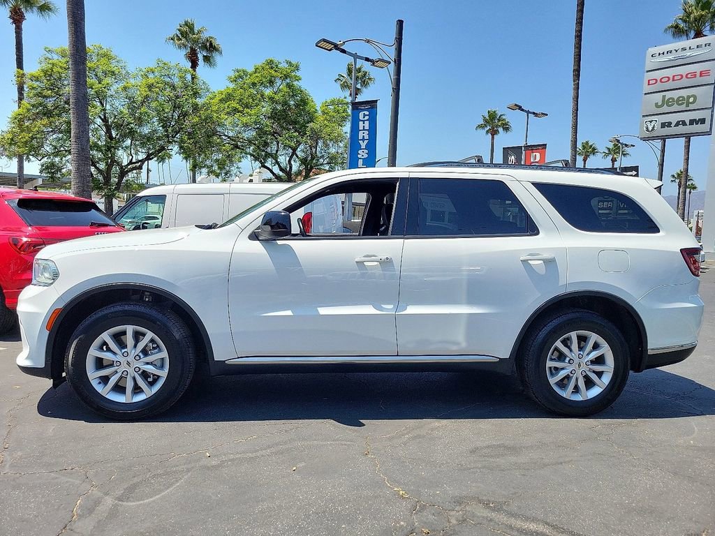 Used 2023 Dodge Durango SXT image 28