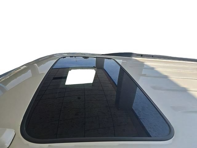 Used 2015 Chevrolet Tahoe LT RWD image 3