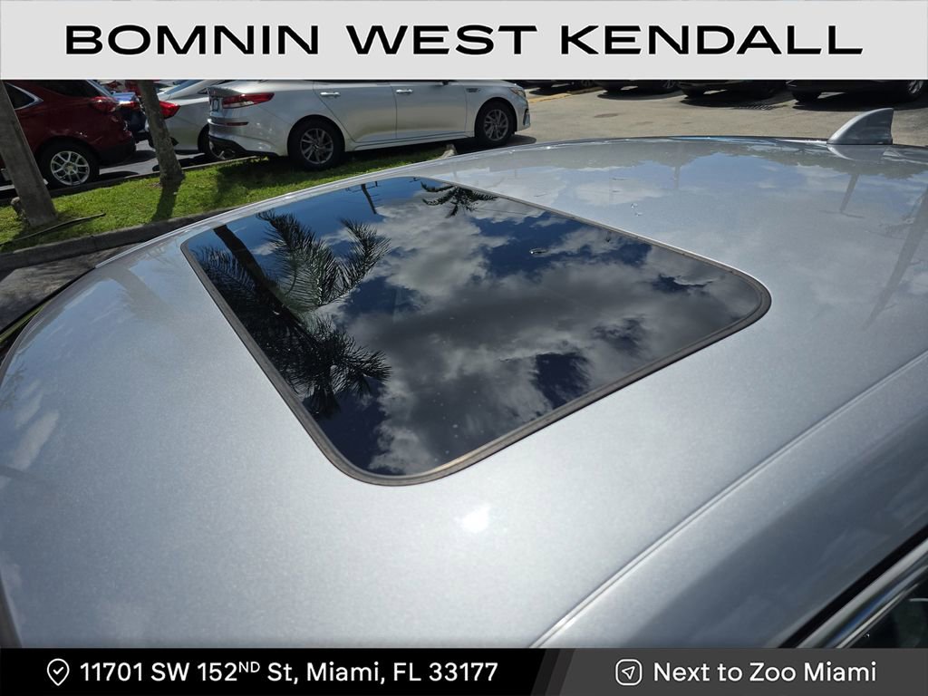 Used 2022 Honda Civic EX-L image 11