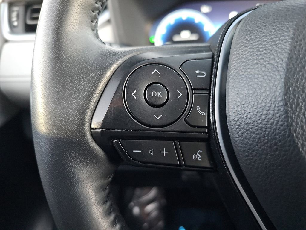 Used 2023 Toyota RAV4 Limited image 11