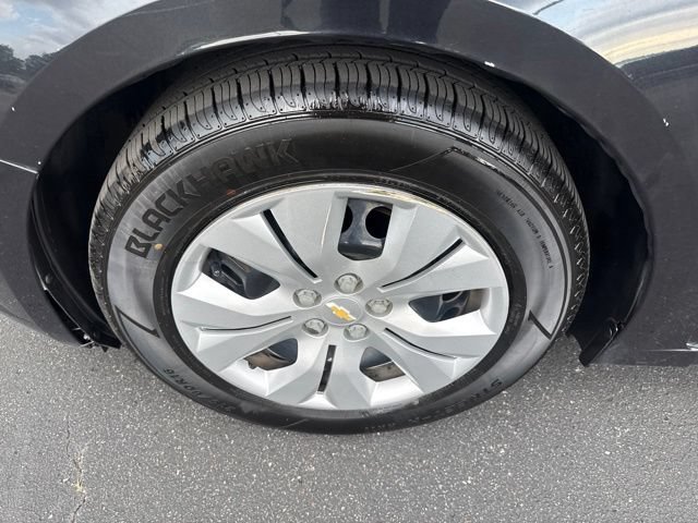 Used 2014 Chevrolet Cruze LS FWD image 9
