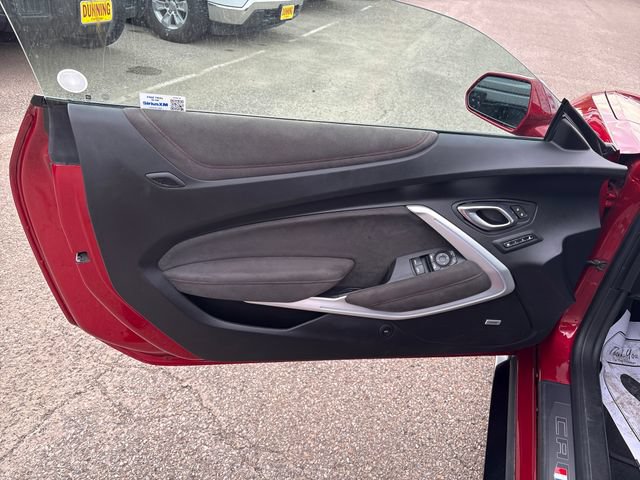 Used 2020 Chevrolet Camaro ZL1 RWD image 8