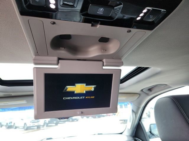 Certified 2018 Chevrolet Suburban Premier AWD/4WD image 35