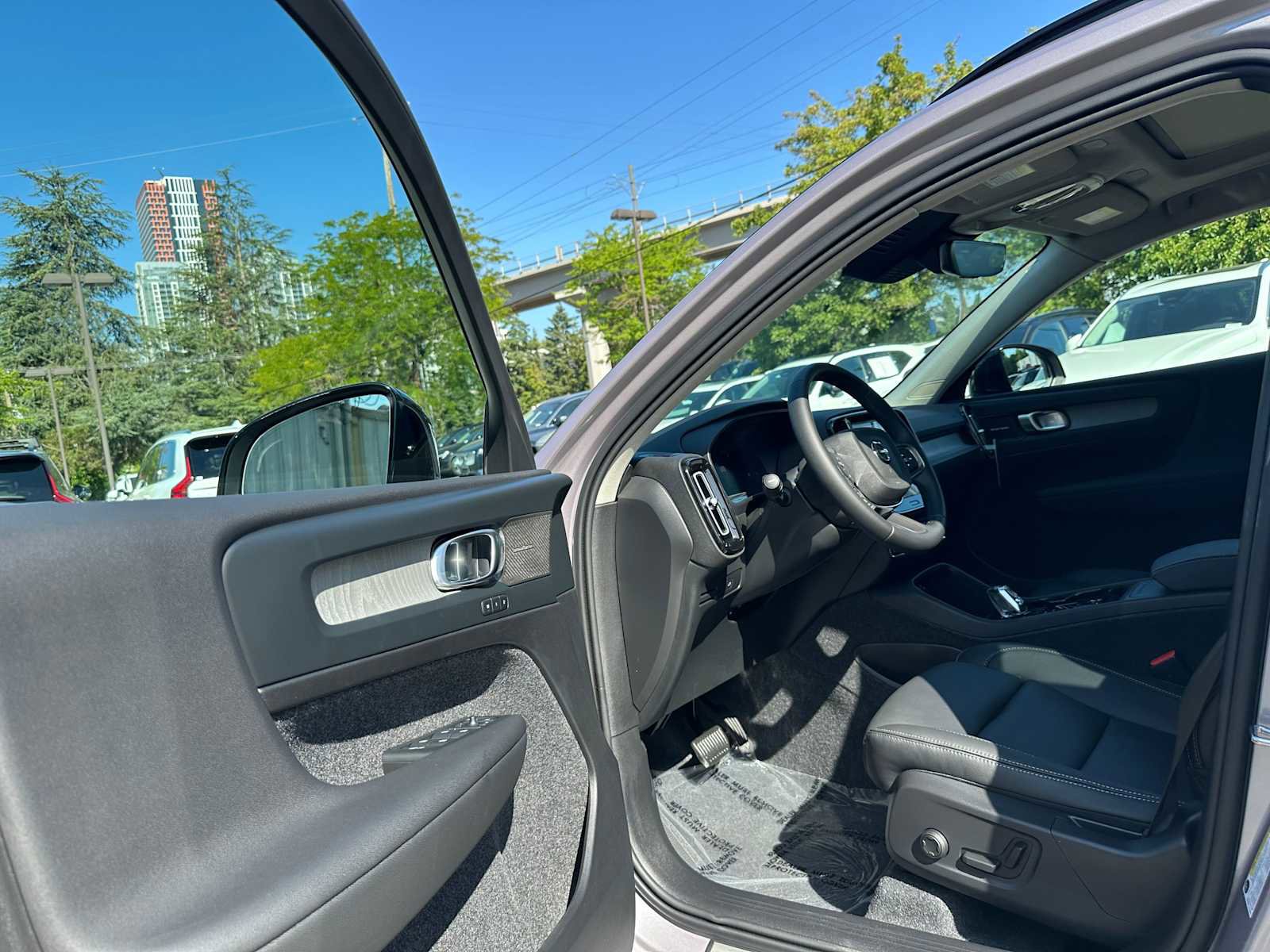 New 2026 Volvo XC40 B5 Ultra w/ Climate Package image 20