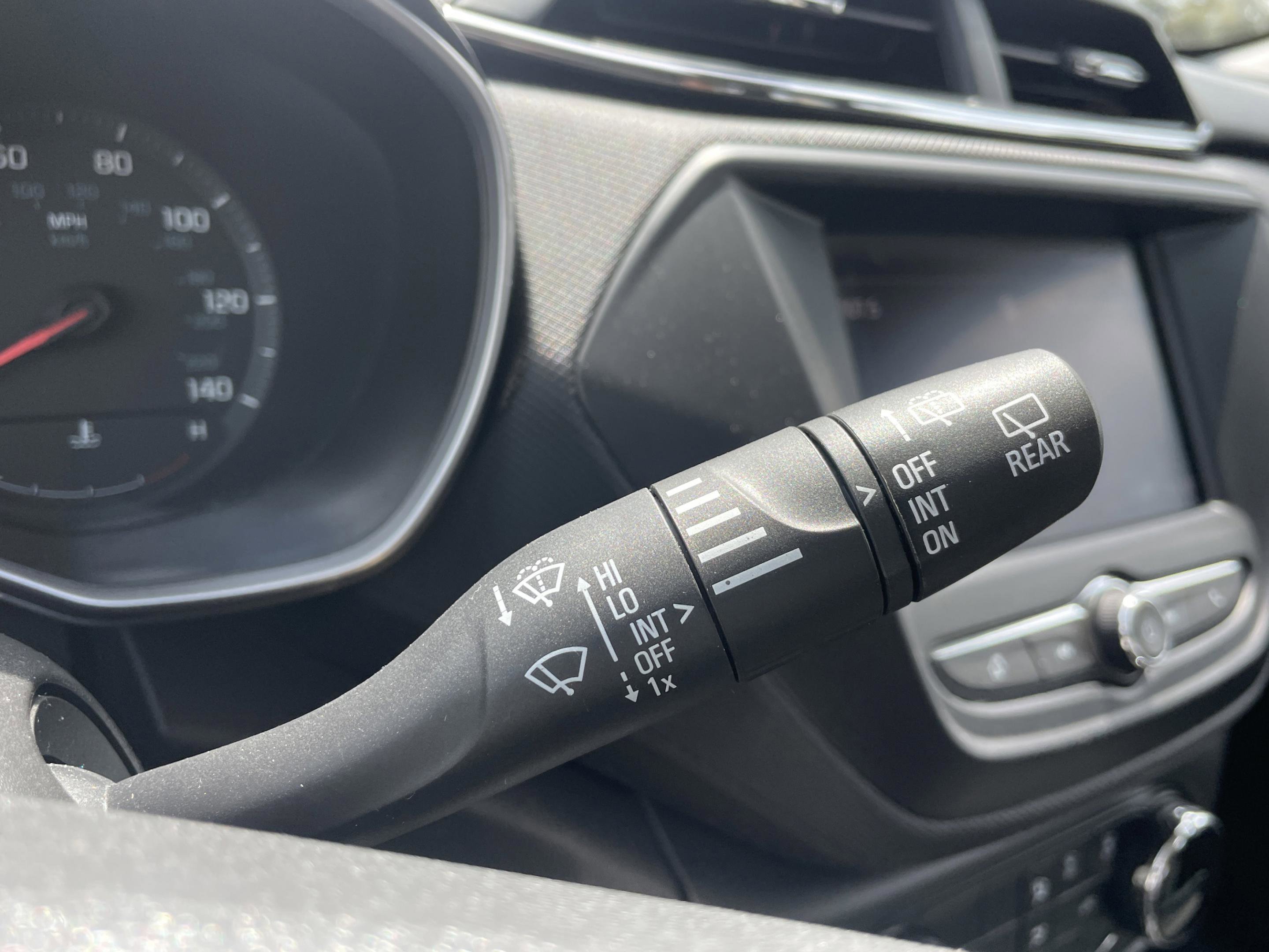 Used 2023 Chevrolet TrailBlazer LS FWD image 38
