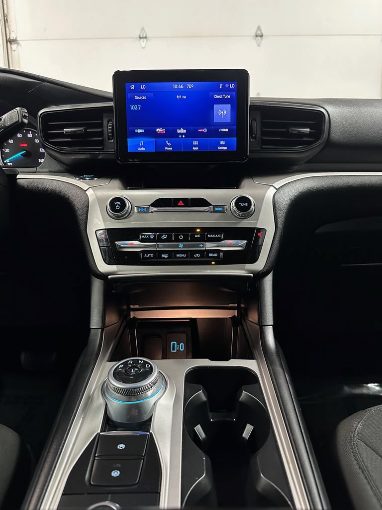 Used 2022 Ford Explorer XLT AWD/4WD image 27