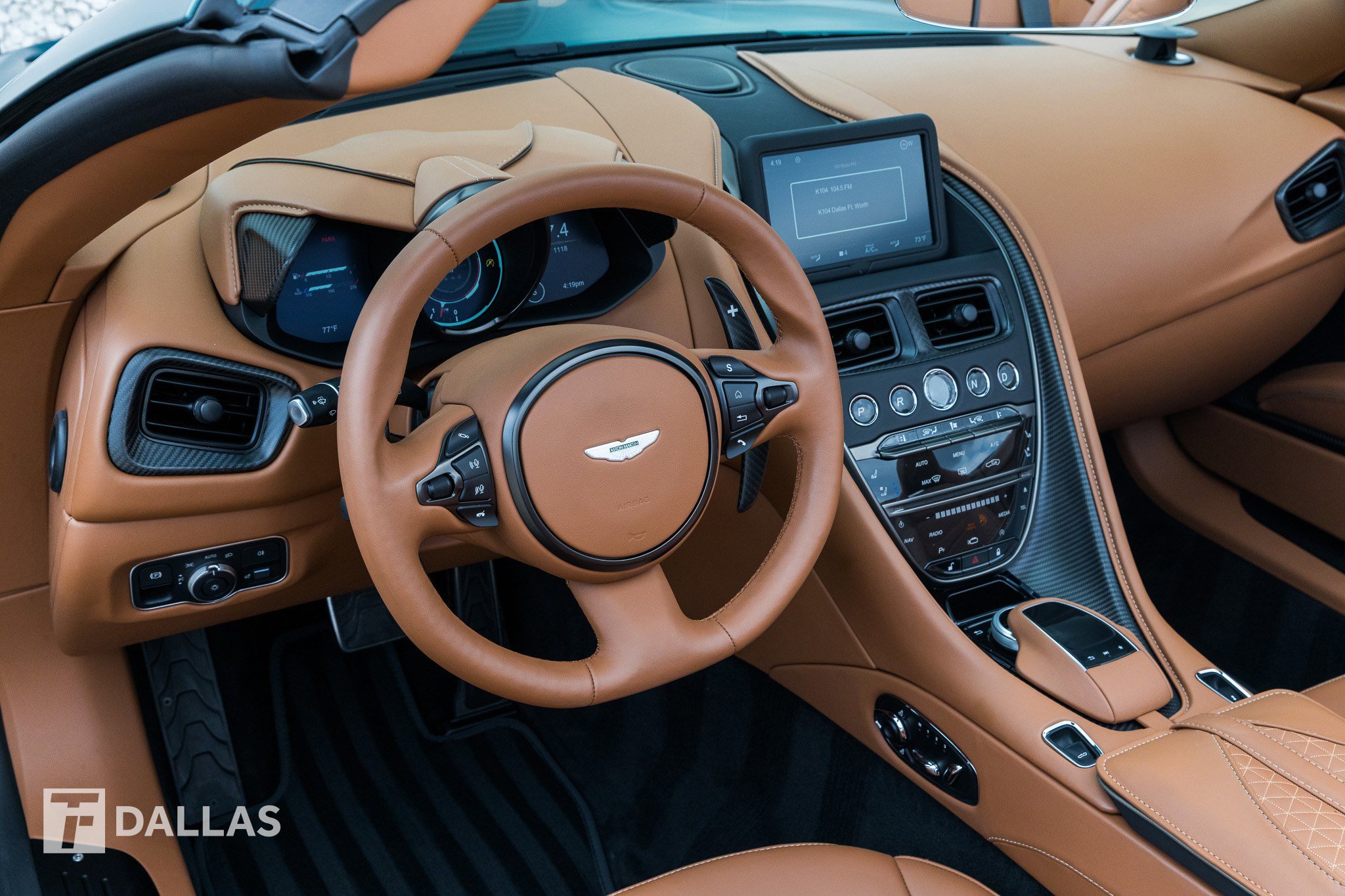 Used 2023 Aston Martin DBS Superleggera Volante RWD image 3