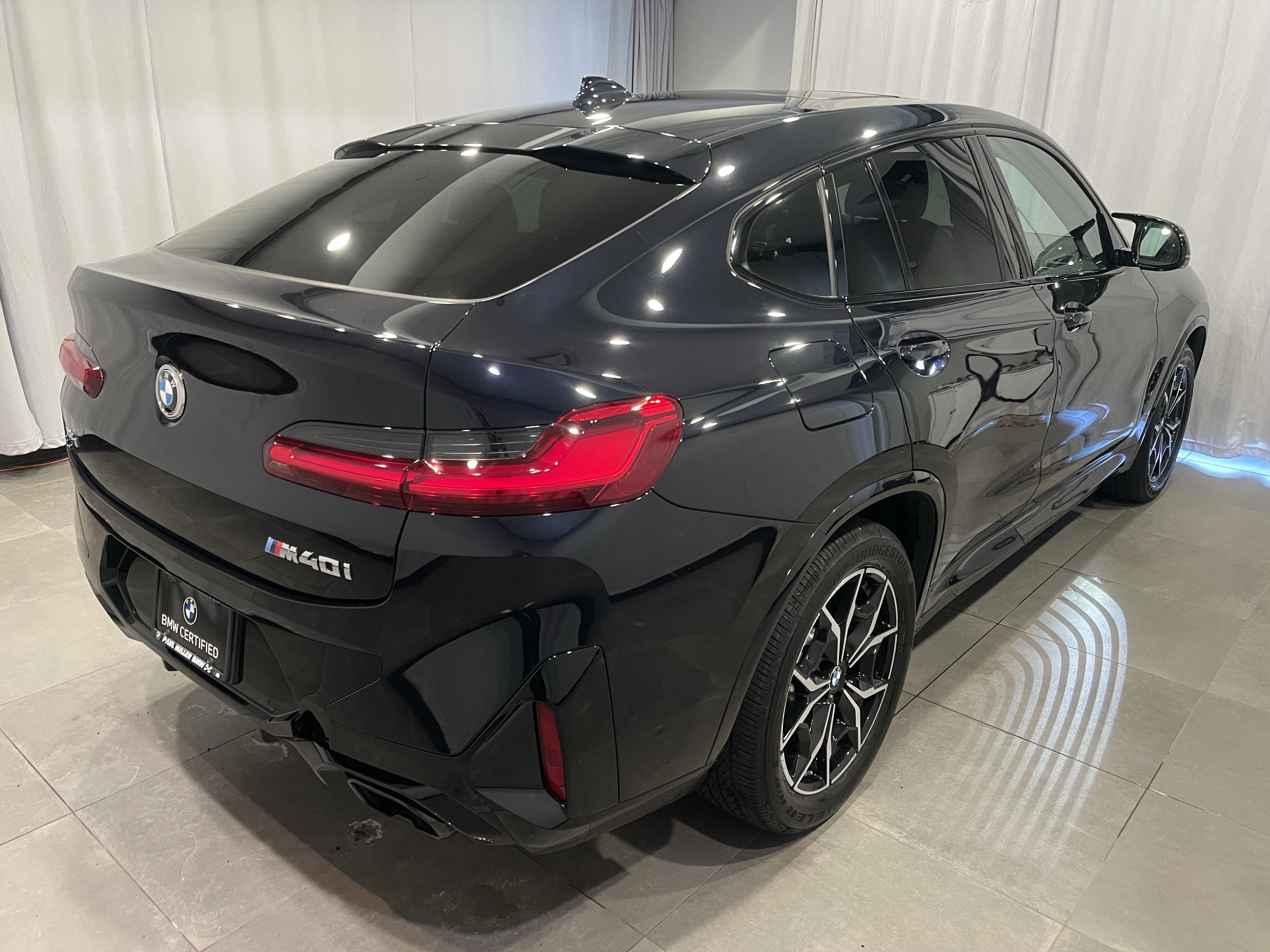 Certified 2025 BMW X4 M40i image 6