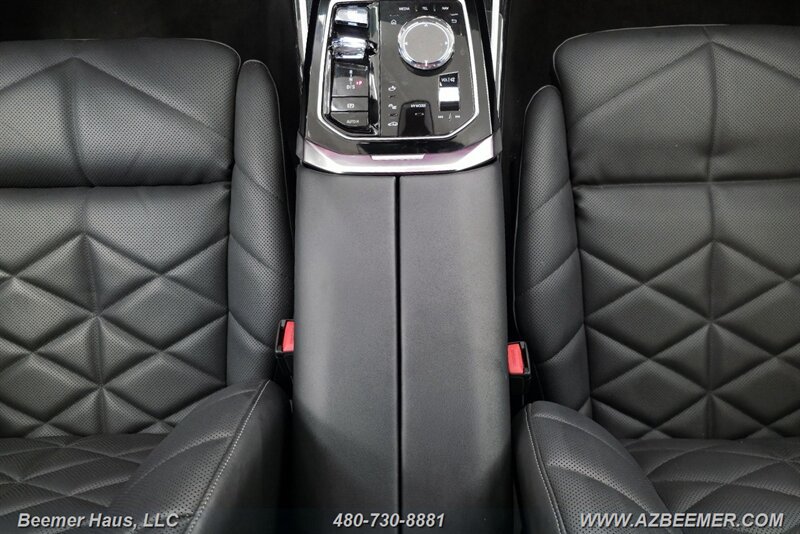 Used 2023 BMW 740i RWD image 26