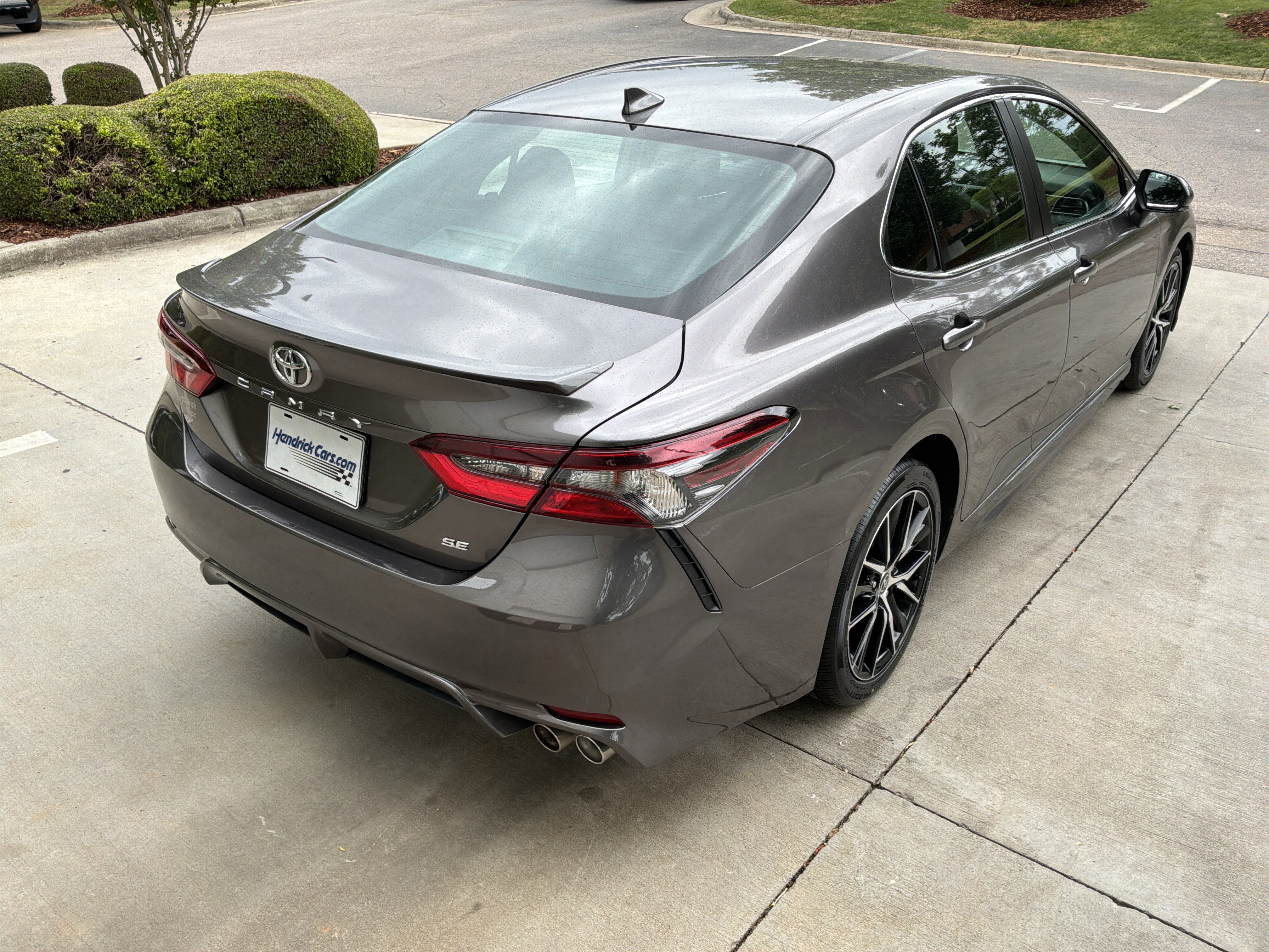 Used 2024 Toyota Camry SE FWD image 10