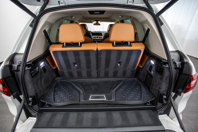 Used 2020 BMW X7 xDrive40i w/ Executive Package image 42