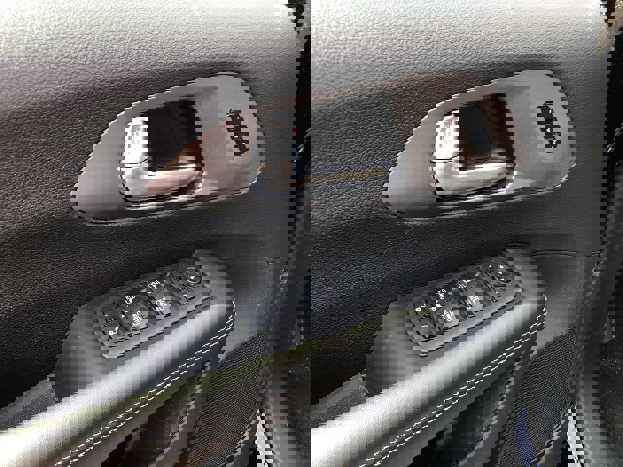 New 2026 Chrysler Pacifica Select image 14