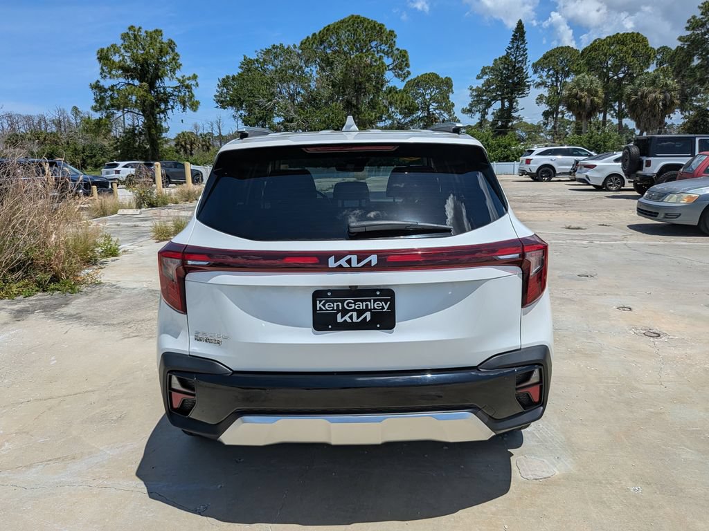 Certified 2025 Kia Seltos EX w/ EX Sunroof Package FWD image 7