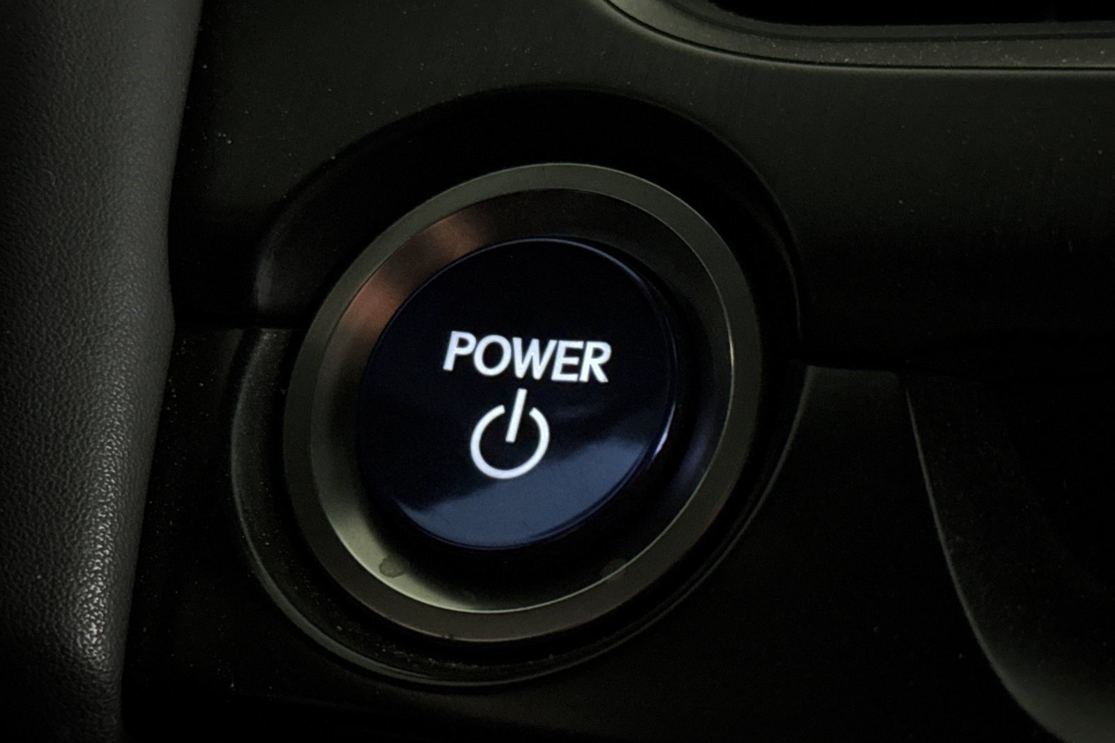 Used 2019 Lexus UX 250h F Sport AWD/4WD image 16