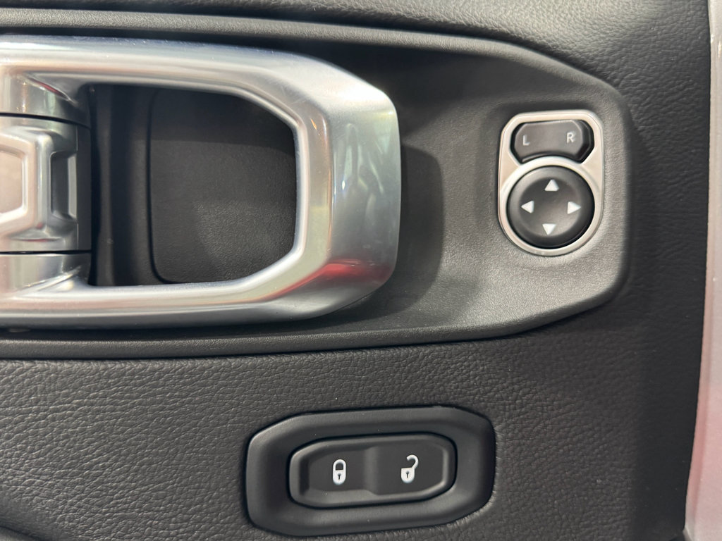 Used 2024 Jeep Wrangler Unlimited Rubicon 392 image 27