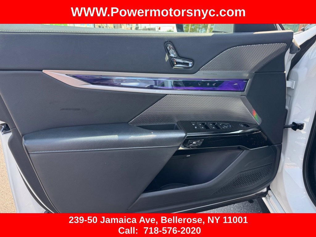 Used 2024 BMW 740i xDrive AWD/4WD image 24