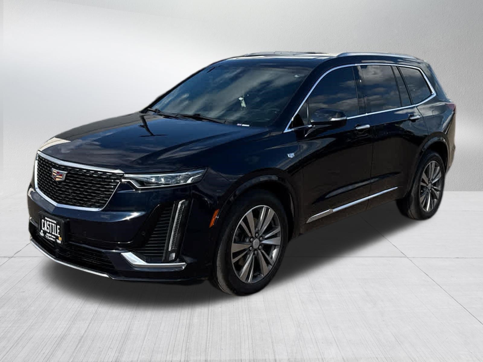 Used 2021 Cadillac XT6 Premium Luxury w/ Platinum Package AWD/4WD image 3