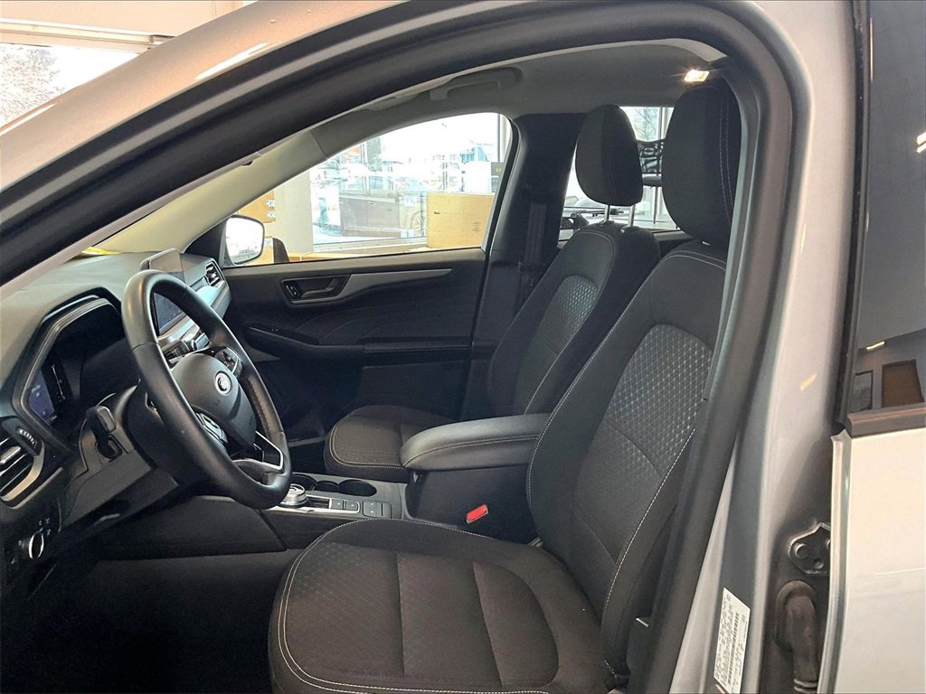 Used 2024 Ford Escape Active image 10