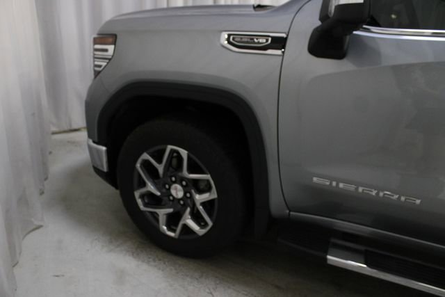 Used 2024 GMC Sierra 1500 SLT w/ SLT Premium Plus Package image 33