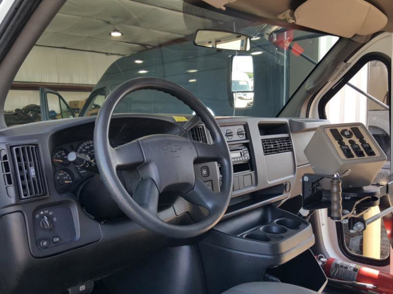 Used 2007 Chevrolet Express 3500 w/ School Bus Package RWD image 10
