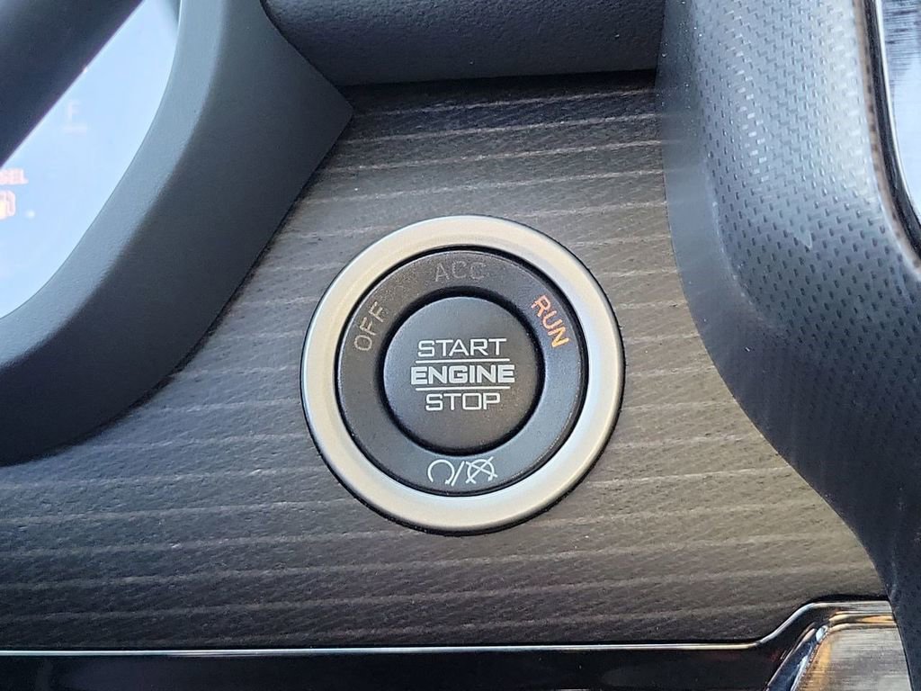 Used 2024 RAM 2500 Limited image 36