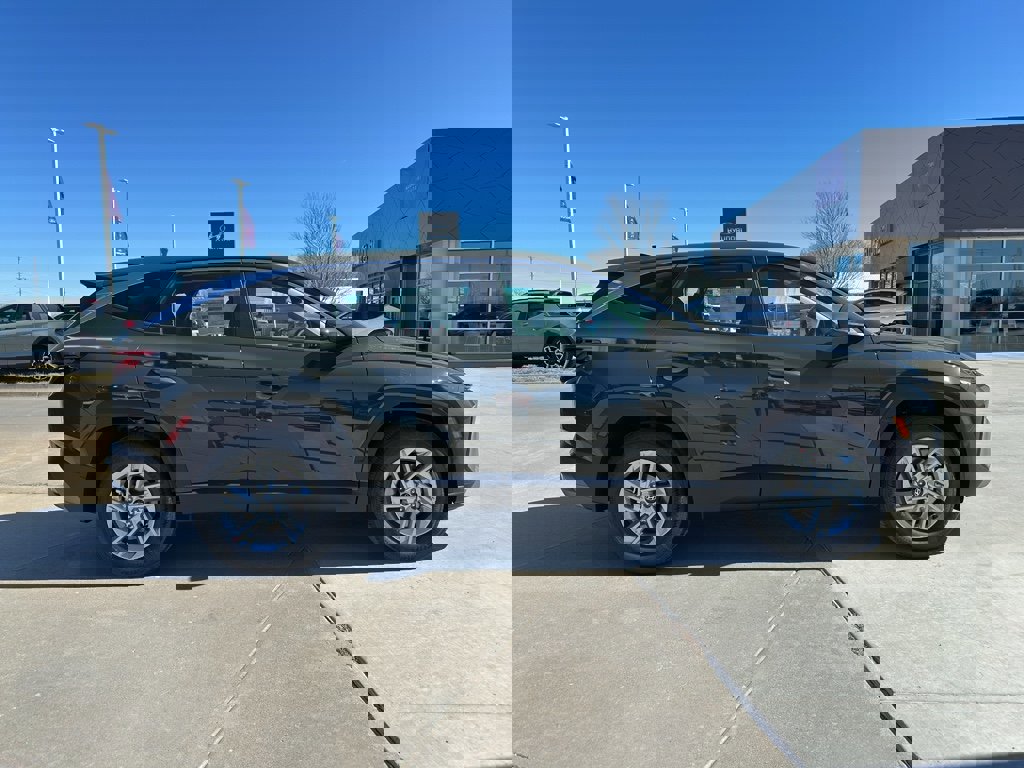 New 2026 Hyundai Tucson SE image 7