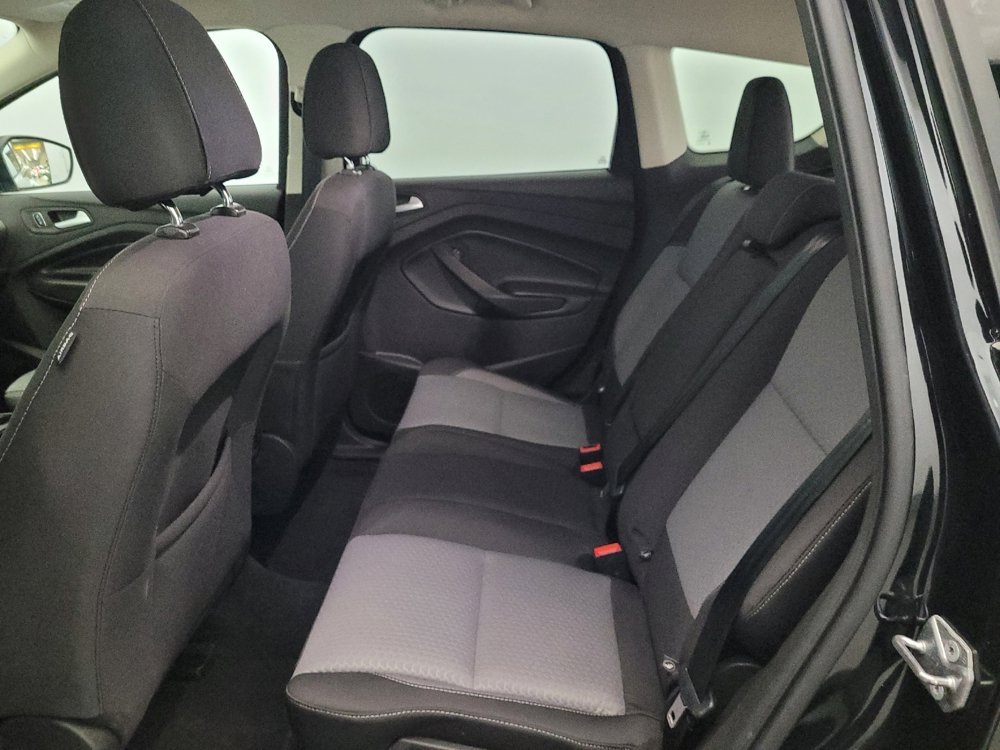 Used 2017 Ford Escape SE w/ Equipment Group 201A AWD/4WD image 18