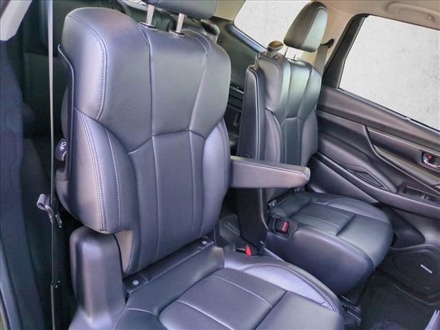 Certified 2025 Subaru Ascent Bronze Edition w/ Onyx Package image 19
