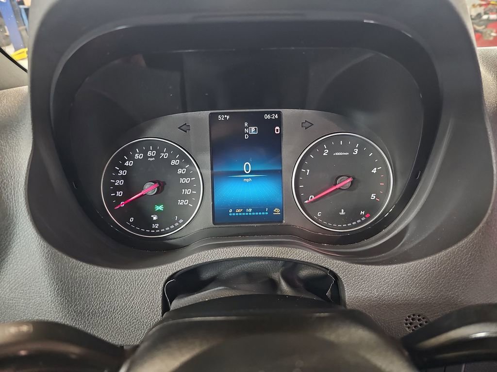 Used 2024 Mercedes-Benz Sprinter 2500 image 15