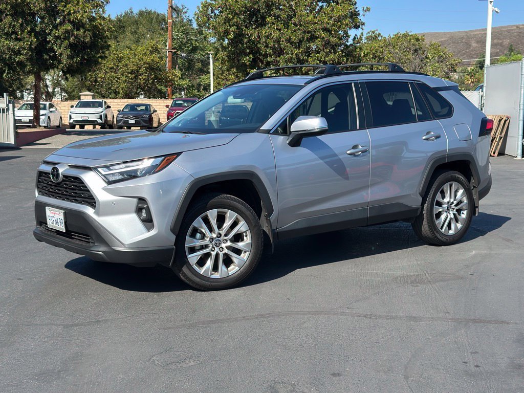 Used 2025 Toyota RAV4 XLE Premium w/ Weather Package FWD image 1