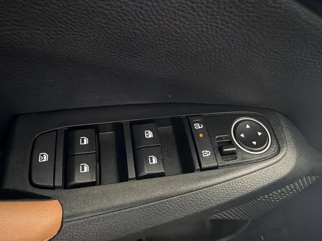 Used 2024 Kia Seltos EX AWD/4WD image 13