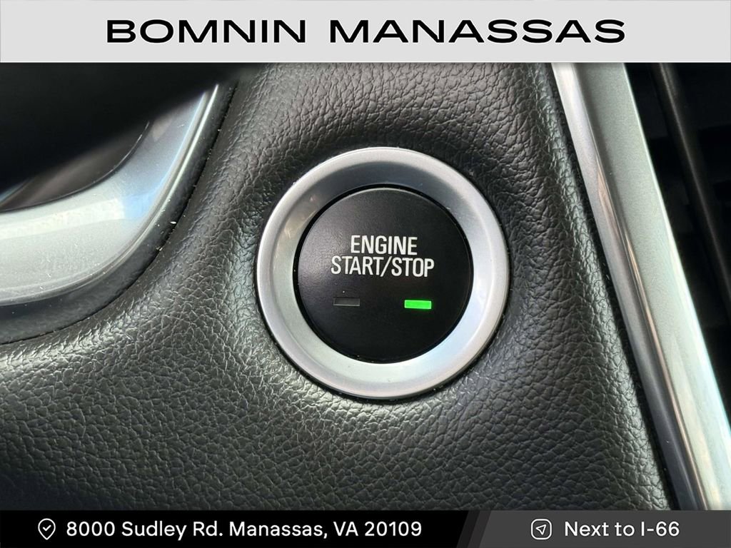 Used 2021 Chevrolet Traverse LT image 26