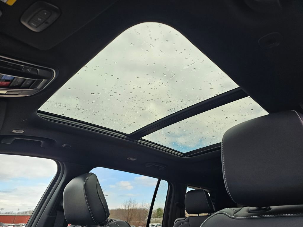 New 2026 Jeep Grand Cherokee L Limited image 16