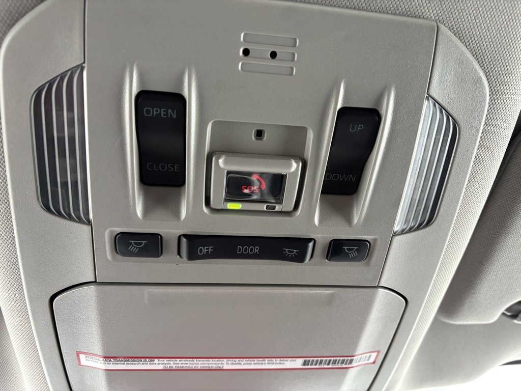 Certified 2022 Toyota Highlander XLE image 17