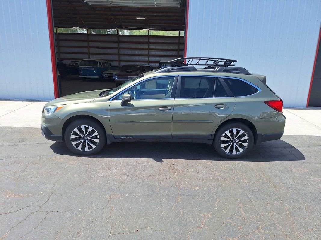 Used 2017 Subaru Outback 2.5i Limited AWD/4WD image 5