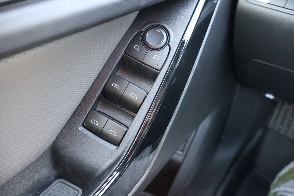 New 2026 Chevrolet Equinox LT w/ Convenience Package II image 15